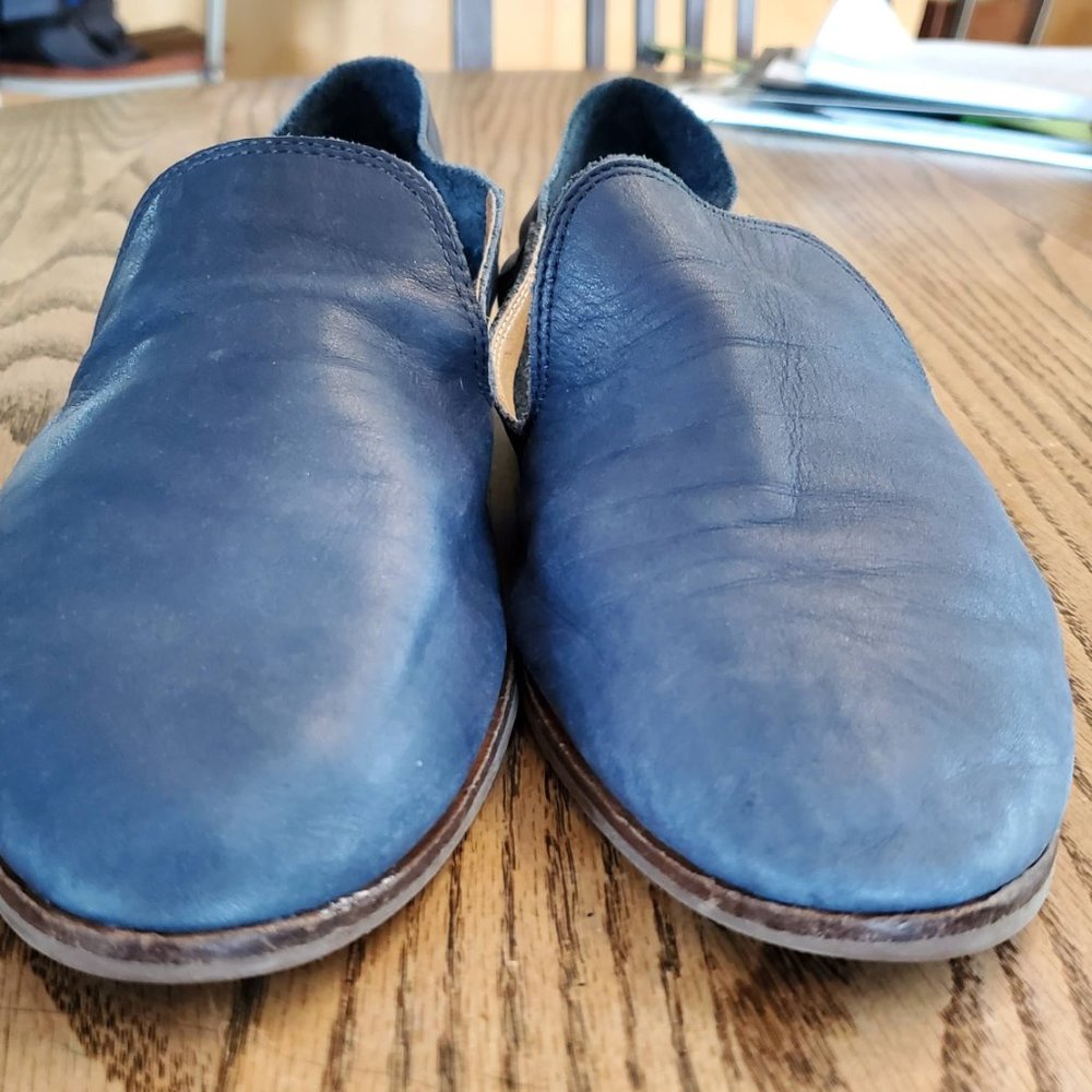 Lucky Brand Ladies Navy Leather Loafers 8 1/2
